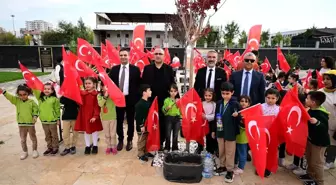 Yeşilyurt Belediyesi ve Bostanbaşı İlkokulu, 100. Kuruluş Yıldönümünde 100 Tohum Toprakla Buluşuyor Etkinliği Düzenledi