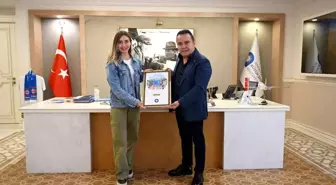 Antalya Büyükşehir Belediye Başkanı Muhittin Böcek, Şahika Ercümen'i Makamında Ağırladı