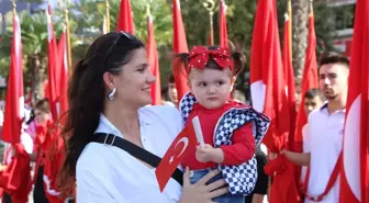 Bandırma'da Cumhuriyet Bayramı Çelenk Töreni Düzenlendi