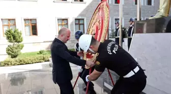 29 Ekim Cumhuriyet Bayramı'nda Atatürk Anıtına Çelenk Bırakıldı