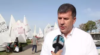 Kadıköy'de Cumhuriyet Kupası Yelken Yarışları Başladı