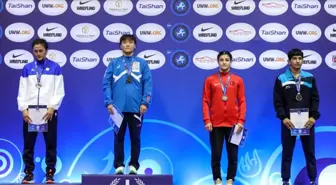 Elvira Kamaloğlu U23 Dünya Güreş Şampiyonası'nda bronz madalya kazandı