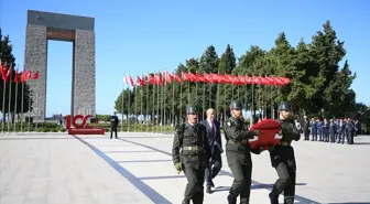 KKTC Cumhurbaşkanı Tatar, Çanakkale Şehitler Abidesi'ni ziyaret etti