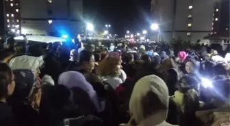 KYK Yurtlarında Asansör Arızası Protesto Edildi