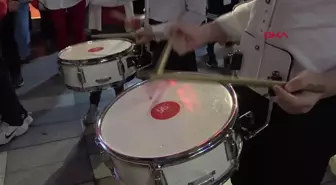 TED TRABZON KOLEJİ'NDEN DEV BAYRAKLI CUMHURİYET YÜRÜYÜŞÜ