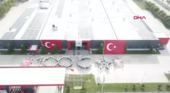 Tekstil Fabrikası Çalışanları Cumhuriyetin 100. Yılını Kutladı