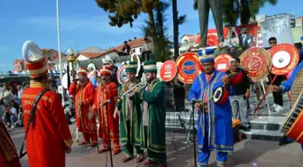 Ayvalık Körfez Yörükleri Derneği Cumhuriyetin 100. Yıldönümünü Pilav-Keşkek Hayrıyla Kutladı