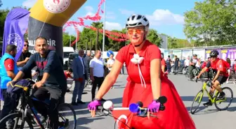 Cumhuriyetin 100. Yılı Bisiklet Turu Balıkesir'de Düzenlendi