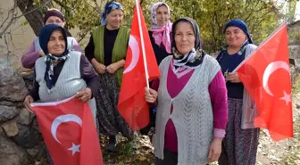 Tokat'ın Zile ilçesinde Cumhuriyet'in 100. yılı şiirlerle kutlandı