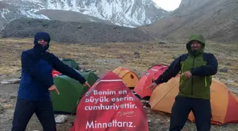 Cumhuriyetin 100. Yılında Erciyes Dağı Zirve Tırmanışı Gerçekleştirildi