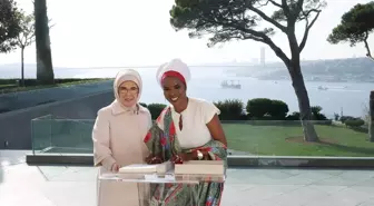 Emine Erdoğan, Burundi Devlet Başkanı'nın eşi Ndayishimiye ile görüştü