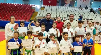 Yunusemre Belediyespor Minik Judocuları 100. Yıl Judo Turnuvası'nda 12 Madalya Kazandı