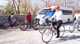 Aksaray'da Tuz Gölü Bisiklet Şenliği Düzenlendi