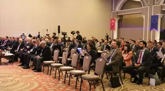 Anayasa Mahkemesi'nin Temel Haklar Kararları İzmir'de Tartışıldı