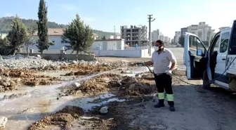 Adıyaman Belediyesi Haşerelere Karşı İlaçlama Çalışmalarına Devam Ediyor