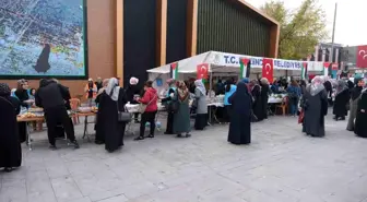 Erzincan'da Filistin'e yardım için hayır çarşısı kuruldu