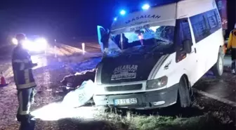 Kayseri'de tır ve minibüs çarpışması: 1 ölü, 5 yaralı