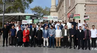 Balıkesir'de AK Parti'li gençler İsrail'i protesto etti