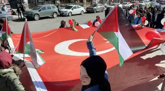 Ardahan'da İsrail'in Filistin'e yaptığı zulmü protesto yürüyüşü düzenlendi