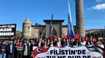 AK Parti Erzurum Gençlik Kolları İsrail'in Gaze'ye yönelik saldırılarını protesto etti