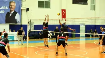 Nilüfer Belediyesi Çalışanları Arasında Voleybol Turnuvası Sona Erdi