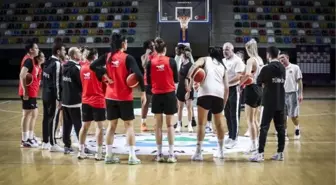 A Milli Kadın Basketbol Takımı, Slovakya maçı hazırlıklarına başladı