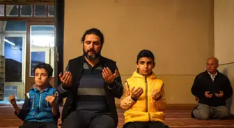 İzmir, Denizli ve Uşak'ta camilerde Gazze için dua edildi