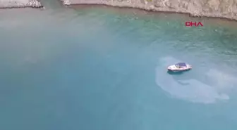 Kemer'de Denize Atık Boşaltan Tekneye Cezai İşlem