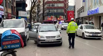 Zonguldak İl Emniyet Müdürlüğü trafik ekipleri parklara geçit vermiyor