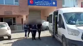 Van'da Göçmen Kaçakçılığı ve İnsan Ticareti Operasyonu: 4 Tutuklama