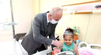 Van'ın Tuşba Belediye Başkanı Salih Akman Lösemili Çocukları Ziyaret Etti
