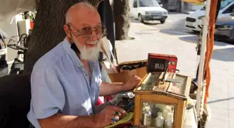 Çorum'da 63 yaşındaki Yaşar Kılıç, 40 yıldır aynı tezgahla geçimini sağlıyor