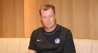 Michael Skibbe, teknik direktörlük yaptığı Hiroshima'da 'Galatasaray stili' uyguluyor