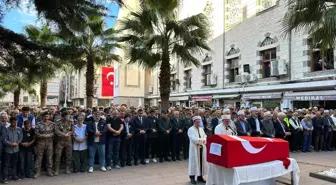 Hakkari Özel Harekat Şube Müdürlüğü'nde görevli polis memuru son yolculuğuna uğurlandı