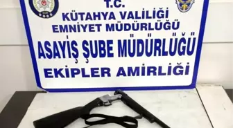 Kütahya'da yapılan Bölge Uygulamasında uyuşturucu ve silah ele geçirildi