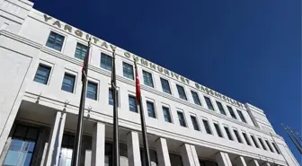Yargıtay'ın AYM üyelerine suç duyurusunda bulunmasına siyasilerden peş peşe tepkiler