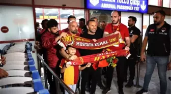 Galatasaray, Hatayspor maçı için Adana'ya geldi