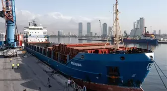 Gazze'ye yardım taşıyacak gemi İzmir'den yola çıktı