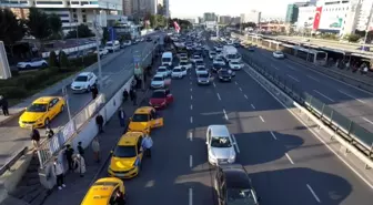 Atatürk'ün ebediyetine intikal edişinin 85. yılında Cevizlibağ'da saygı duruşu