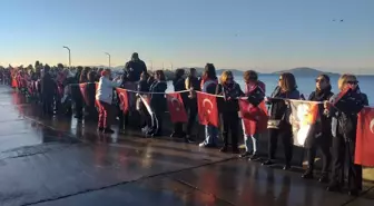 İstanbul'da 'Ata'ya saygı zinciri' oluşturuldu