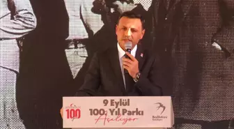 Özgür Çelik, Beylikdüzü Belediyesi'nin 47 Saatte Yaptığı Parkın Açılışına Katıldı: 'Burada Sosyal Demokrat Belediyecilik Uygulaması Gerçekleşiyor'