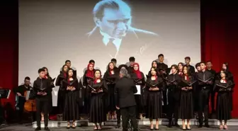 Van'da Atatürk'ü Anma Günü Programı Düzenlendi