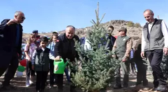 Geleceğe Nefes, Cumhuriyete Nefes Projesiyle Nevşehir'de Fidan Dikimi Gerçekleştirildi