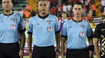 Trendyol Süper Lig'in 12. haftasında Fatih Karagümrük-Sivasspor maçının VAR'ı Alper Çetin oldu