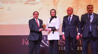 Kent ve Başkan Dergisi'nin töreninde Bedia Teymur'un elinden 3 başkana ödül! İşte o isimler