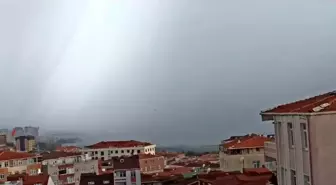 Küçükçekmece Gölü Üzerinde Oluşan Hortum Paniğe Yol Açtı
