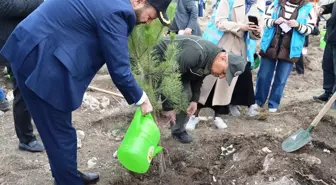 TÜGVA Kütahya, İsrail'in Gazze'ye yönelik saldırılarında hayatını kaybedenler için fidan dikti