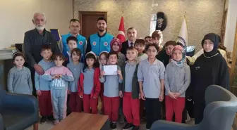 Sakarya'daki İlkokul Öğrencileri Harçlıklarını Gazze'ye Bağışladı