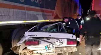Çorum'da tırla çarpışan otomobilin sürücüsü hayatını kaybetti
