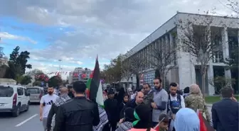 Filistin İnisiyatifi İsrail'in saldırılarını protesto etmek için yürüyor